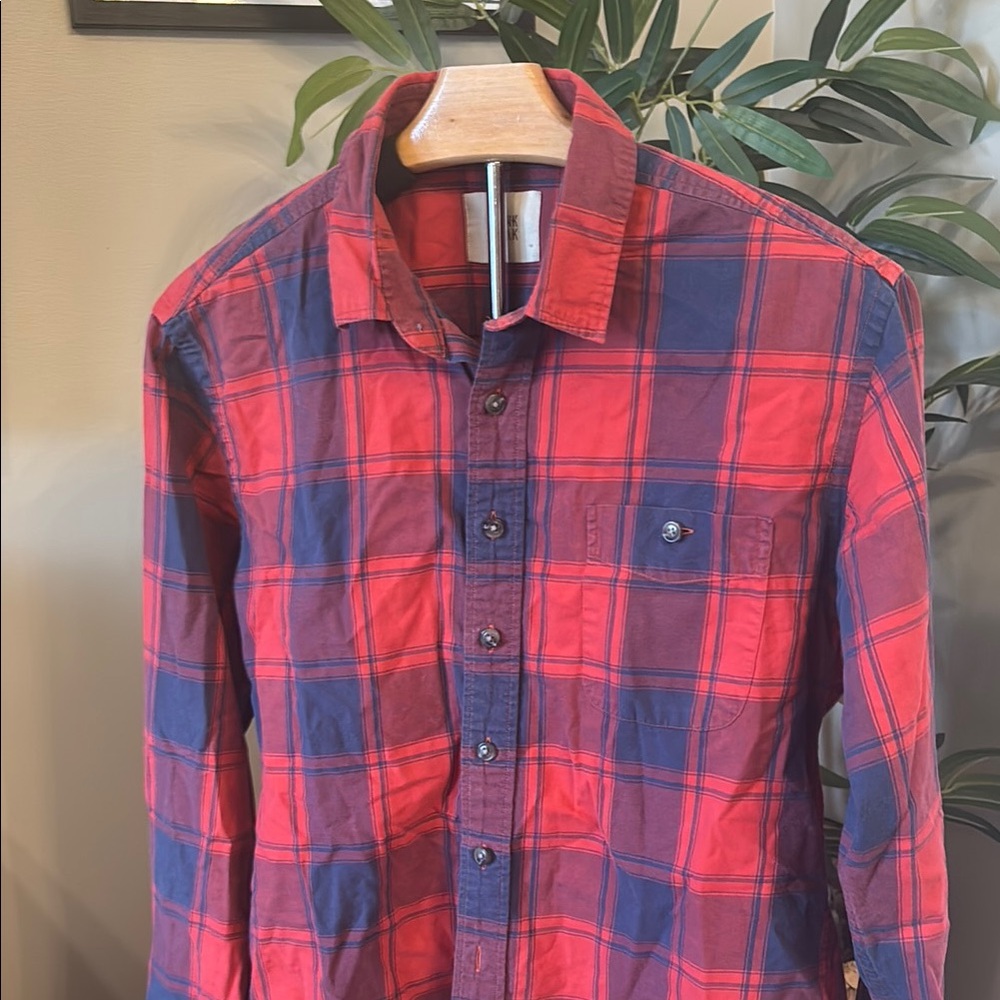 Frank & Oak Women’s Red and Blue Plaid